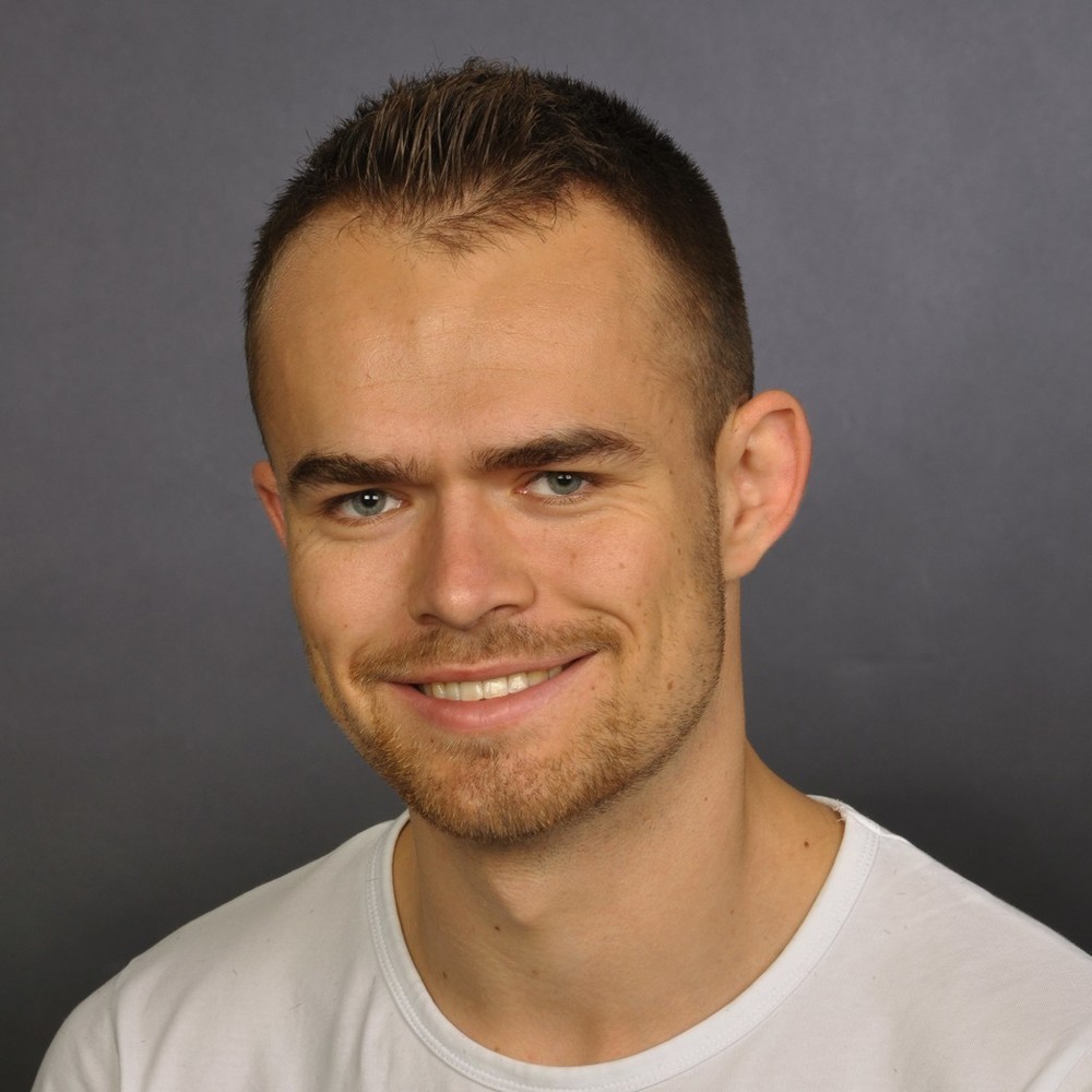 Thumb ticker lg bewerbungsfoto square